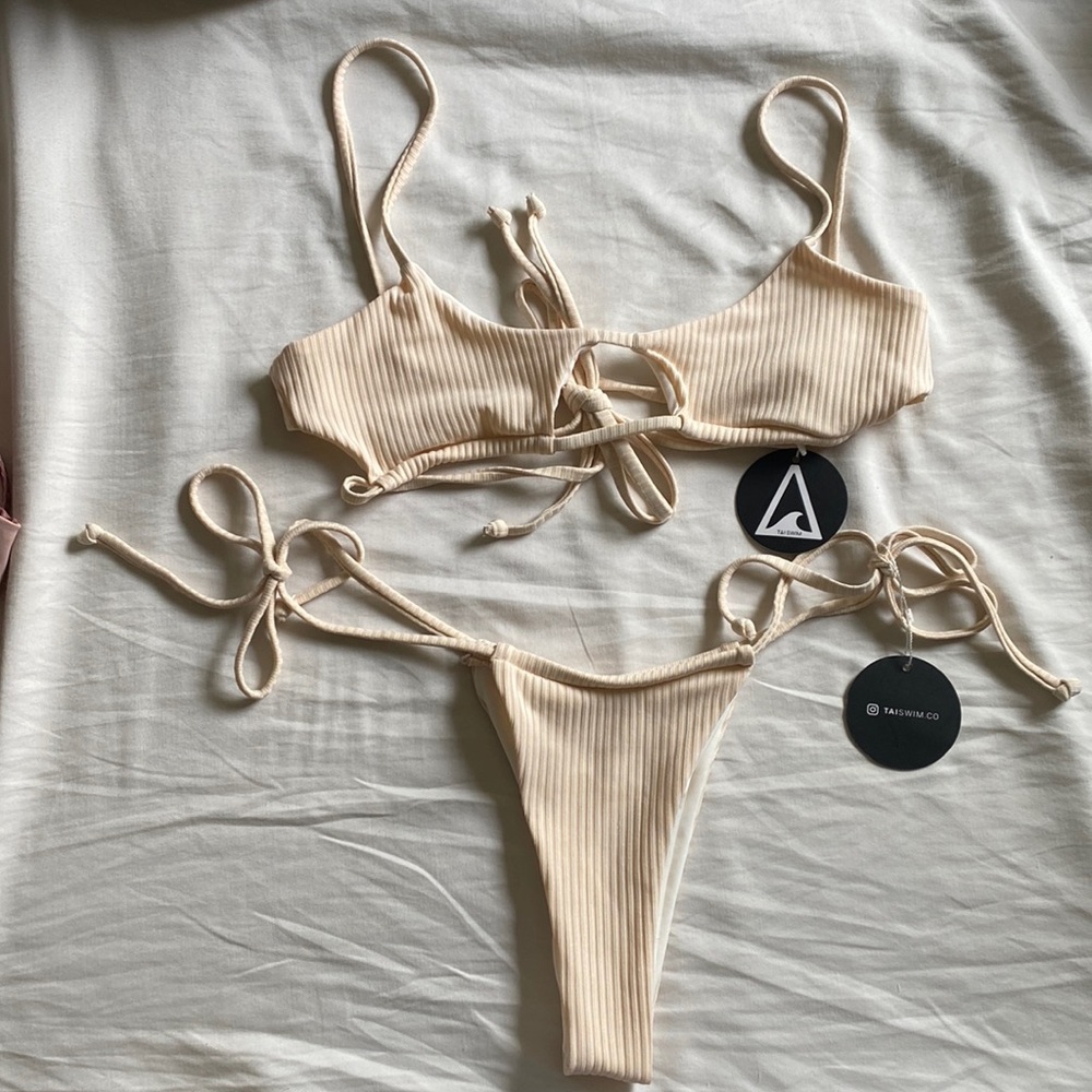 NWT tai swim set